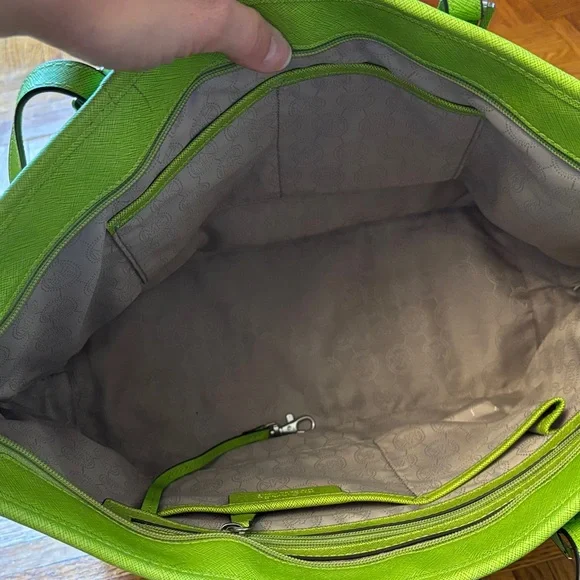 Michael Kors Lime Green Tote Bag - Picture 5 of 9